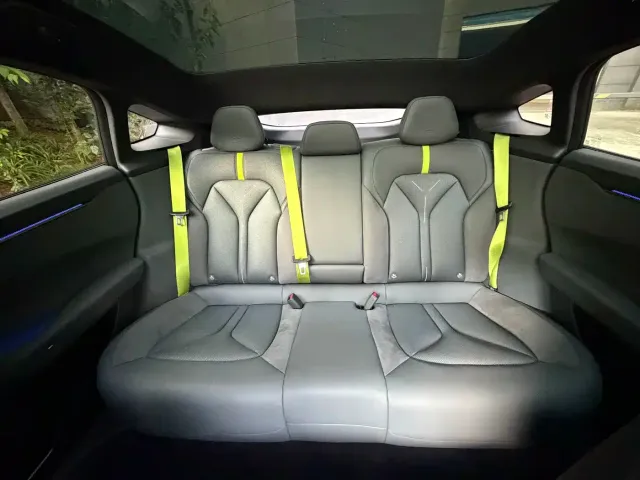 XPeng XPeng P7 — Фото автомобиля 16