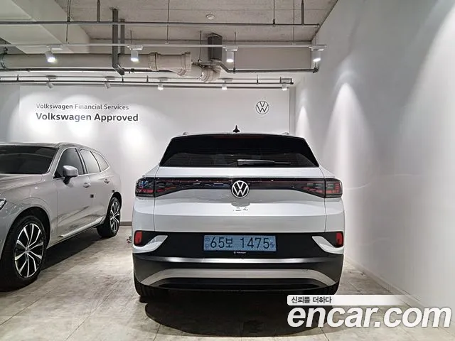 Volkswagen ID.4 — Фото автомобиля 2