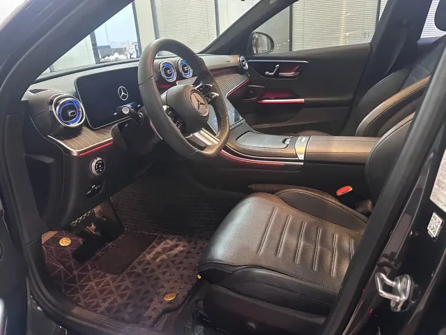 Mercedes-Benz C-Class — Фото автомобиля 4