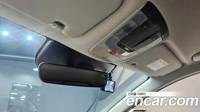 Kia Niro Niro (New) — Фото автомобиля 26