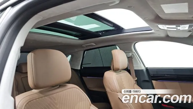 Hyundai Grandeur GN7 — Фото автомобиля 19