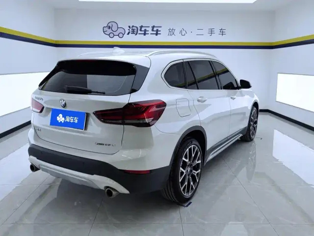 BMW X1 — Фото автомобиля 3