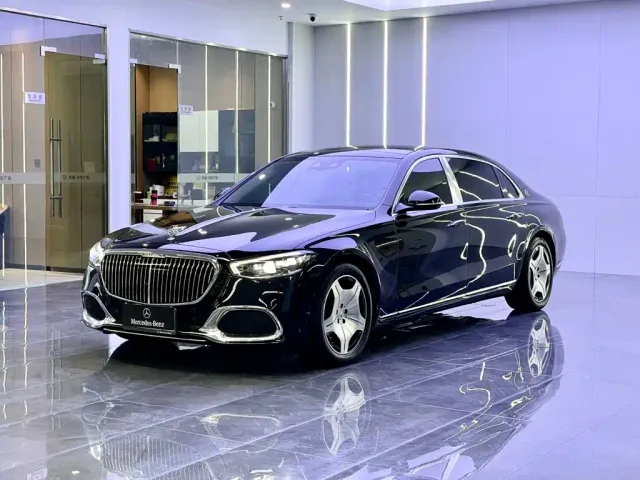 Фотография автомобиля — Mercedes-Benz Maybach S-Class