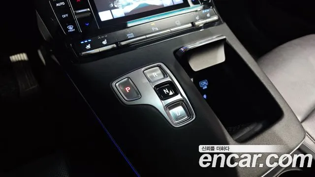 Hyundai Grandeur Grandeur (New) — Фото автомобиля 12