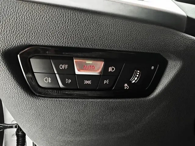 BMW 3 Series — Фото автомобиля 18