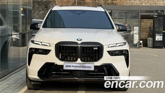 BMW X7 M60i xDrive M Sport 6 мест — Фото автомобиля 3