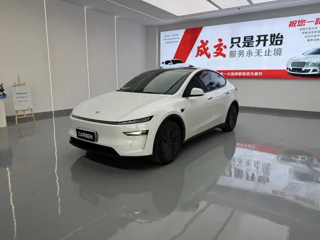 Фотография автомобиля — Tesla Model Y