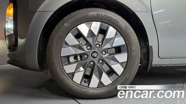 Hyundai Staria Staria 4WD Lounge 7 мест — Фото автомобиля 4