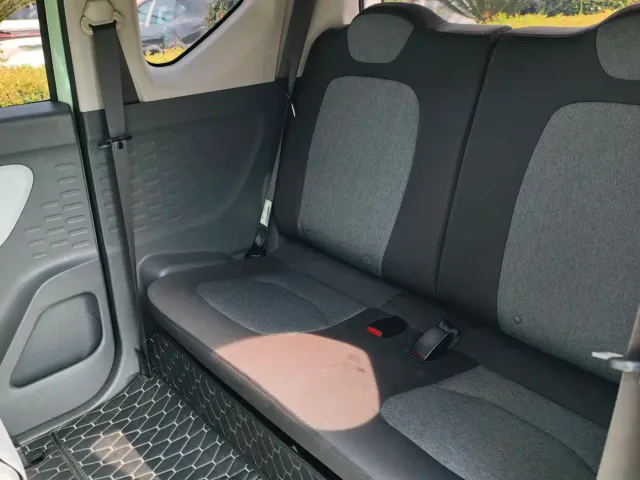 Wuling Hongguang Mini EV — Фото автомобиля 13