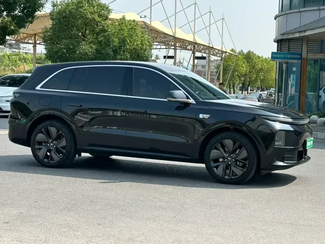 Li Auto L6 — Фото автомобиля 3