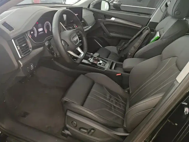 Audi Q5L — Фото автомобиля 14
