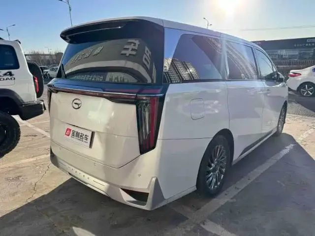 GAC Trumpchi M8 — Фото автомобиля 6