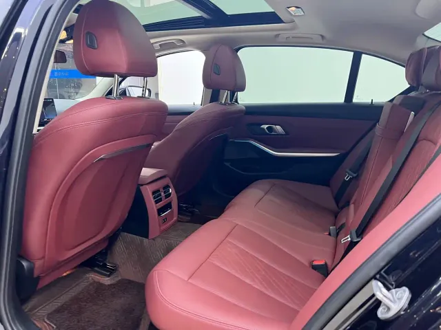 BMW 3 Series — Фото автомобиля 19