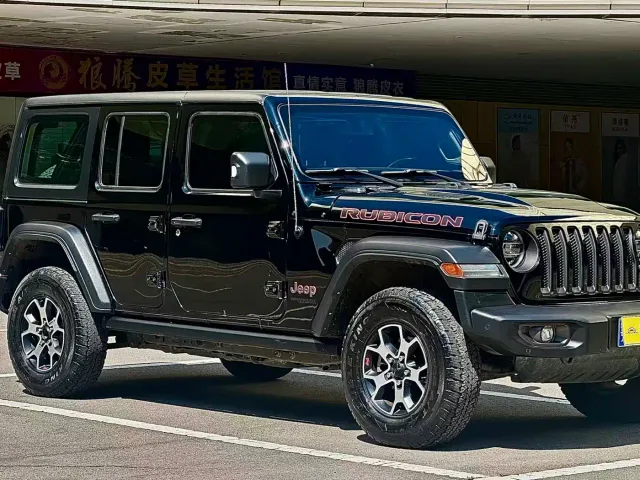 Jeep Wrangler — Фото автомобиля 3