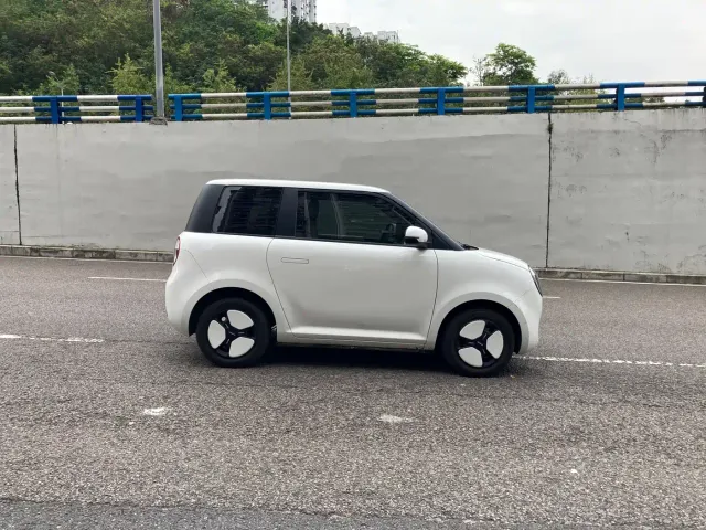 Changan Lumin — Фото автомобиля 8