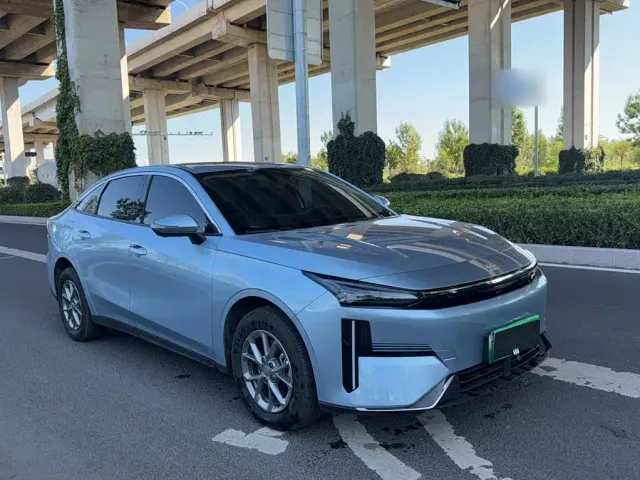Geely Galaxy L6 — Фото автомобиля 23