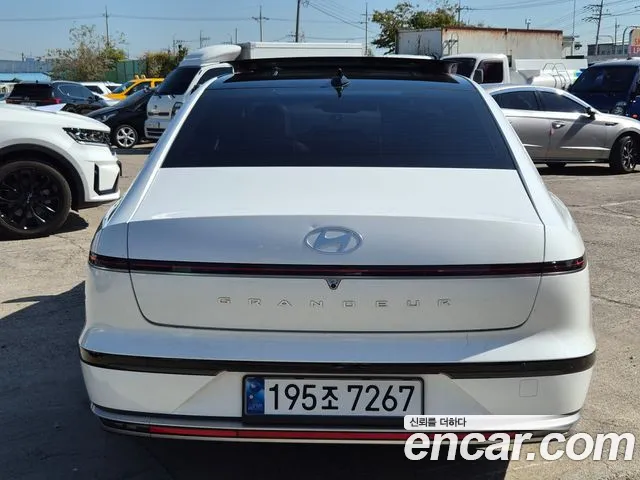 Hyundai Grandeur GN7 — Фото автомобиля 4