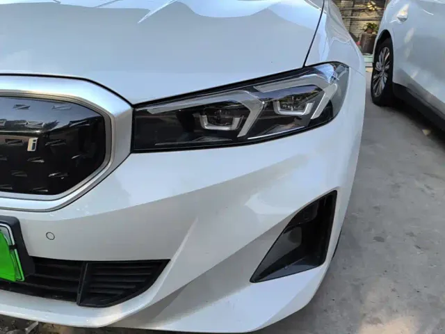 BMW i3 — Фото автомобиля 23