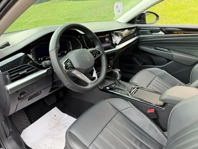 Volkswagen Passat — Фото автомобиля 7