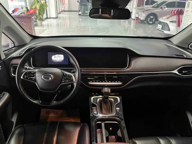 GAC Trumpchi M6 — Фото автомобиля 5