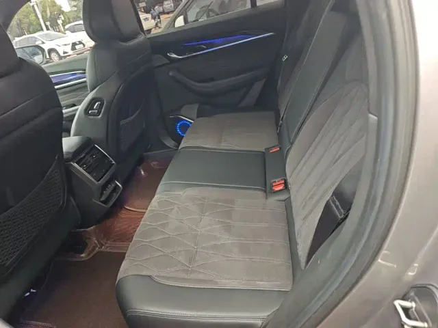 Geely Xingyue L — Фото автомобиля 16