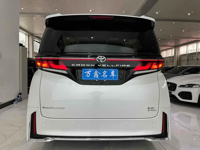Toyota Vellfire — Фото автомобиля 21