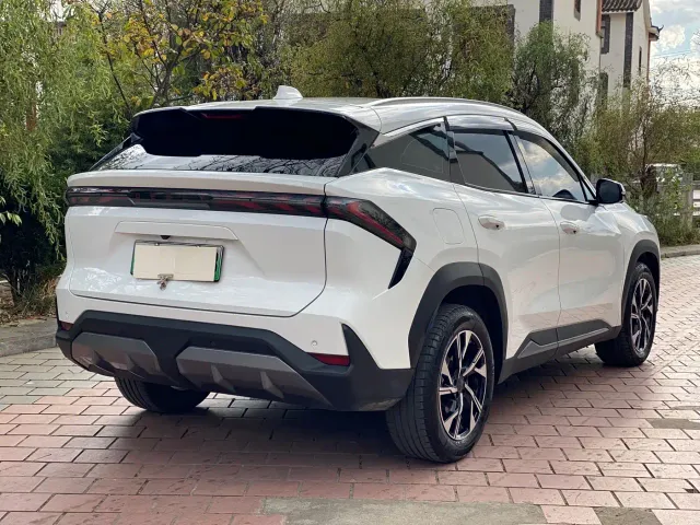 Geely Galaxy L7 — Фото автомобиля 6