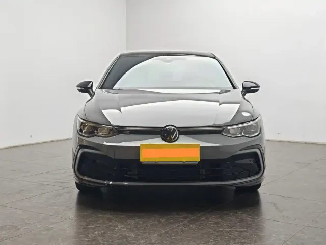 Volkswagen Golf — Фото автомобиля 5