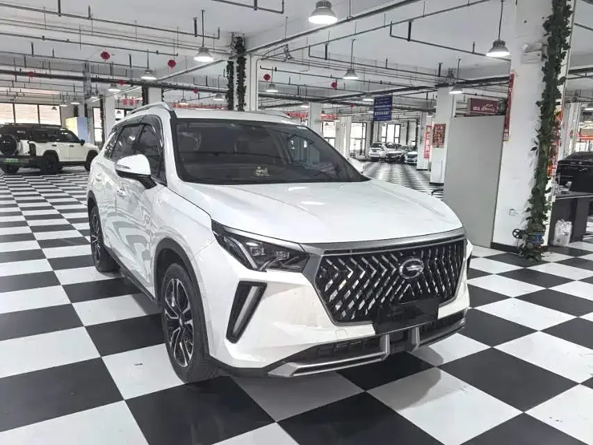 GAC Trumpchi Trumpchi GS4 PLUS 2022 270T Automatic Galaxy Edition — Фото автомобиля 3