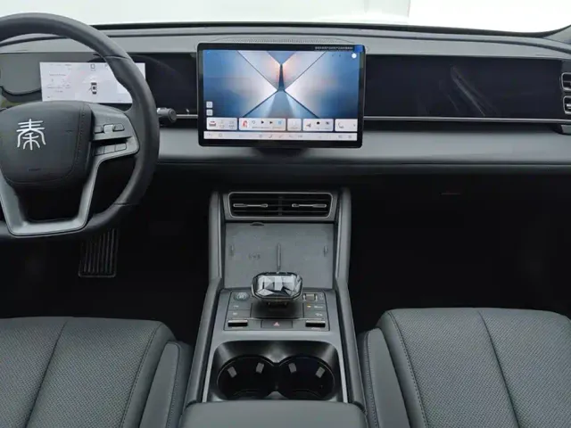 BYD Qin L — Фото автомобиля 16