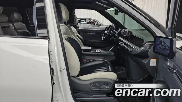Kia EV9 — Фото автомобиля 16