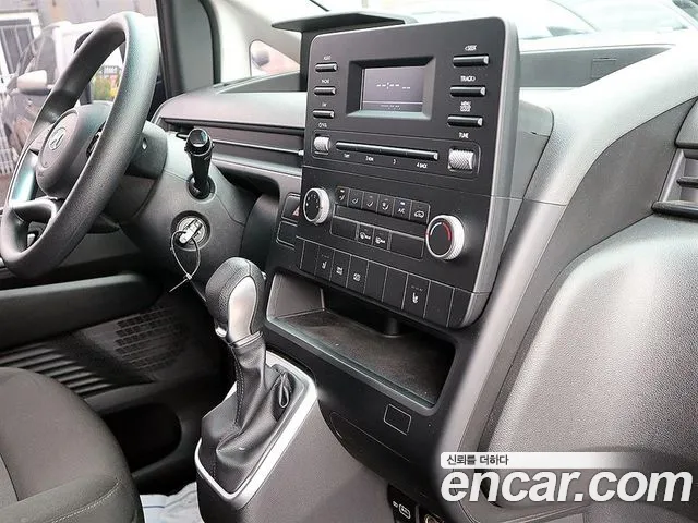 Hyundai Staria Staria Карго 3 места — Фото автомобиля 14