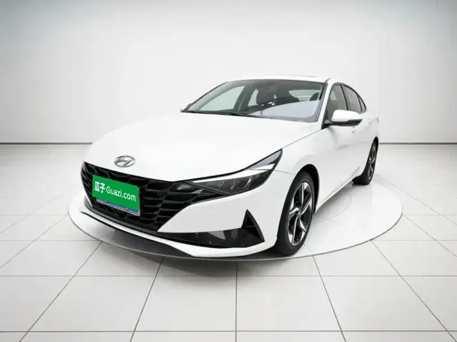 Фотография автомобиля — Hyundai Elantra