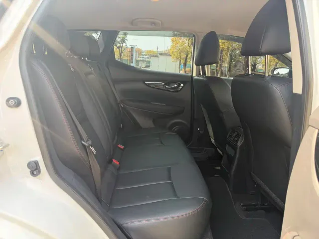 Nissan Qashqai — Фото автомобиля 12
