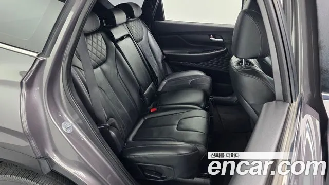 Hyundai Santa Fe — Фото автомобиля 17