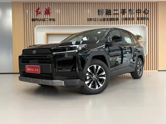 Фотография автомобиля — Toyota RAV4