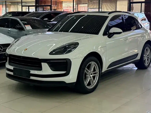 Фотография автомобиля — Porsche Macan