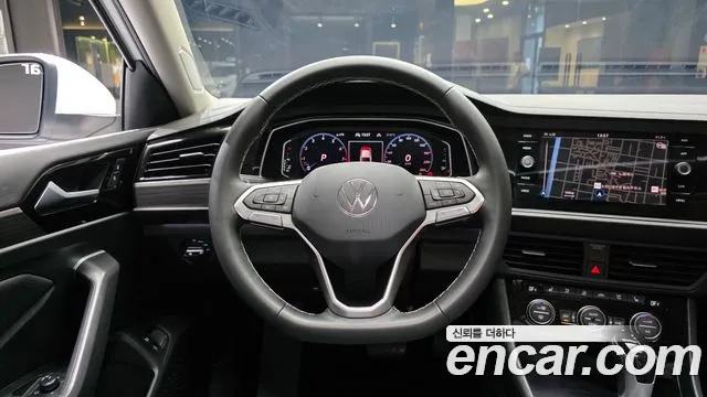 Volkswagen Jetta — Фото автомобиля 14