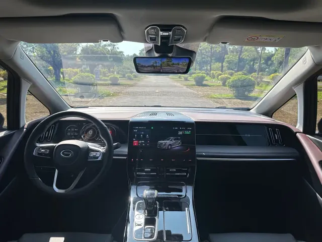 GAC Trumpchi M8 — Фото автомобиля 17