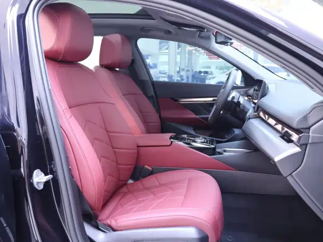 BMW 5 Series — Фото автомобиля 21