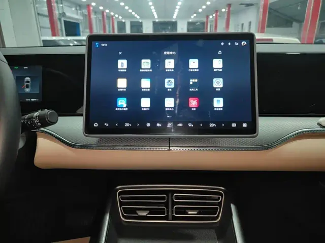BYD Song Pro — Фото автомобиля 12