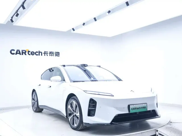 Nio ET5 — Фото автомобиля 8