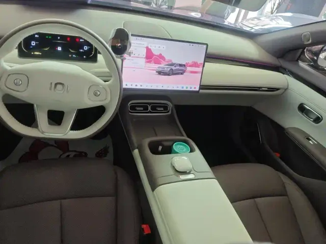 Changan Qiyuan A06 — Фото автомобиля 12