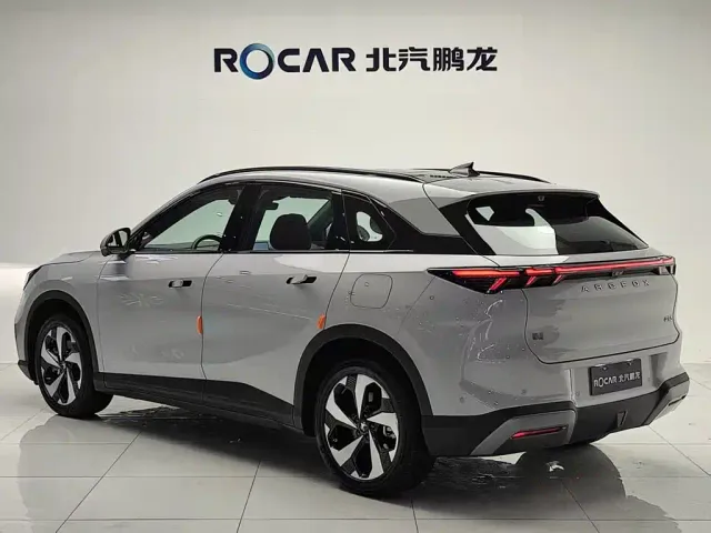 Arcfox Alpha T5 — Фото автомобиля 3