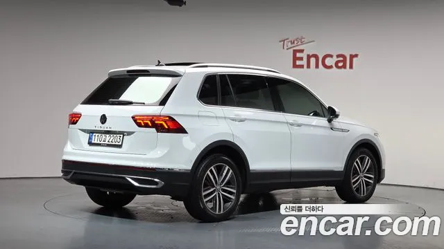 Volkswagen Tiguan Tiguan 2 поколение 2.0 TDI Prestige — Фото автомобиля 2