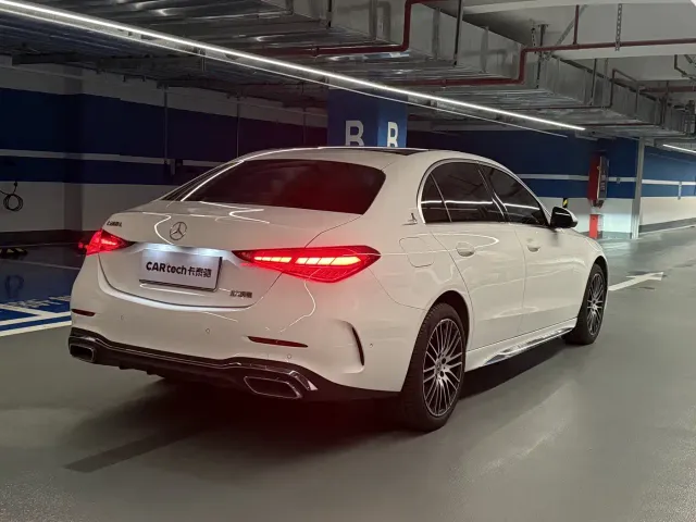 Mercedes-Benz C-Class — Фото автомобиля 4