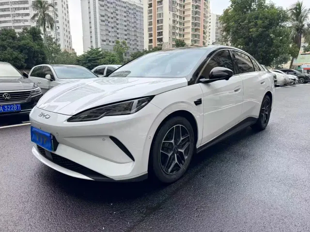 Фотография автомобиля — BYD Seal 06