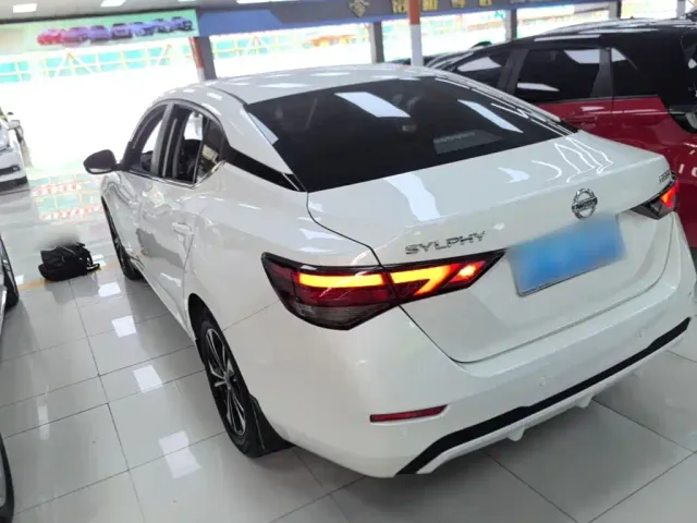 Nissan Sylphy — Фото автомобиля 4
