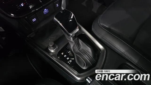 KG_Mobility_Ssangyong TIBOLI Tivoli Air 1.5 Upbeat 2WD — Фото автомобиля 5