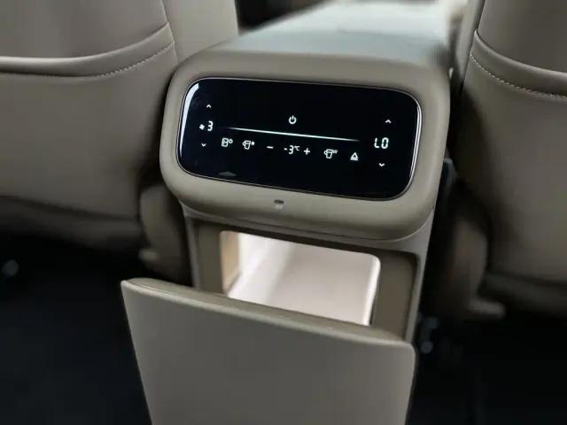 IM Motors LS8 — Фото автомобиля 30